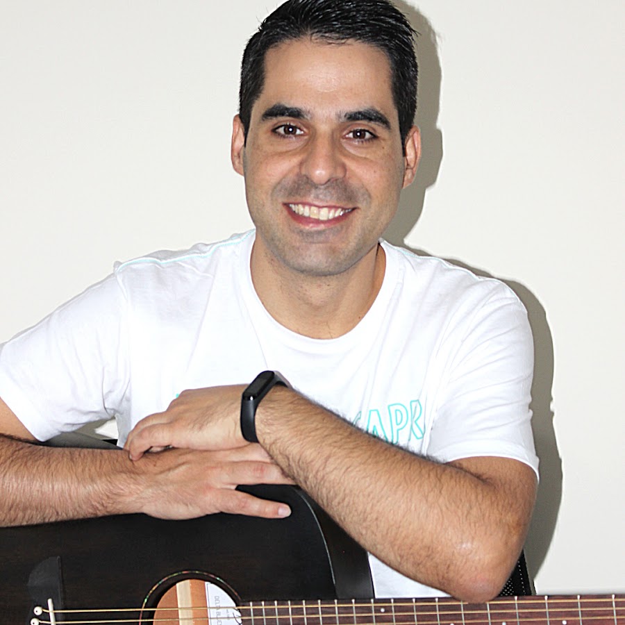 Rafael Santos - Escola de Guitarra Online @EscoladeGuitarraOnline