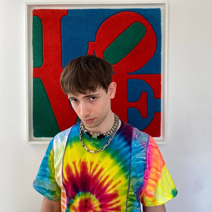 influencer profile picture