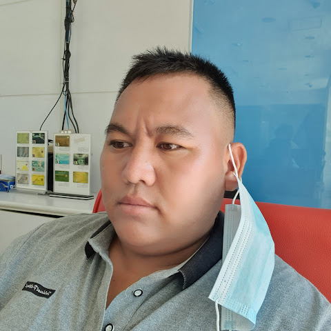 influencer profile picture