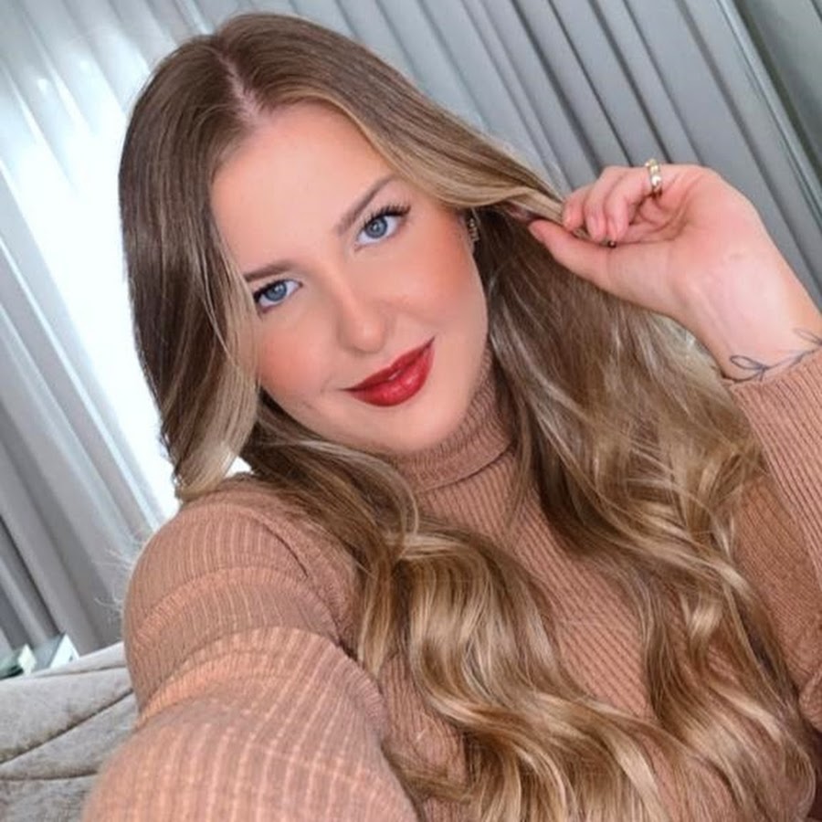 influencer profile picture