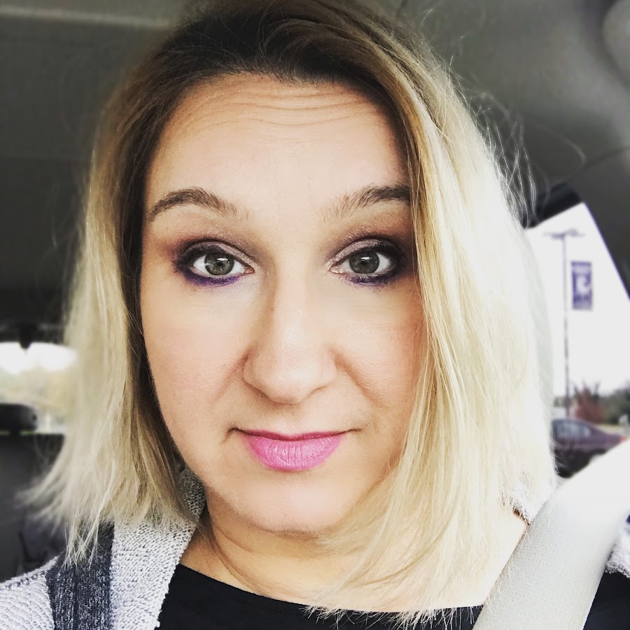 influencer profile picture