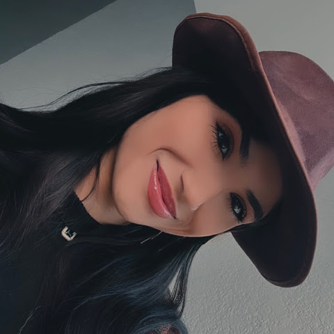 influencer profile picture