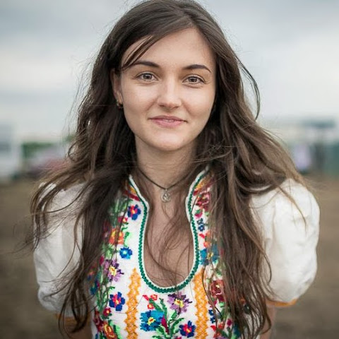 influencer profile picture