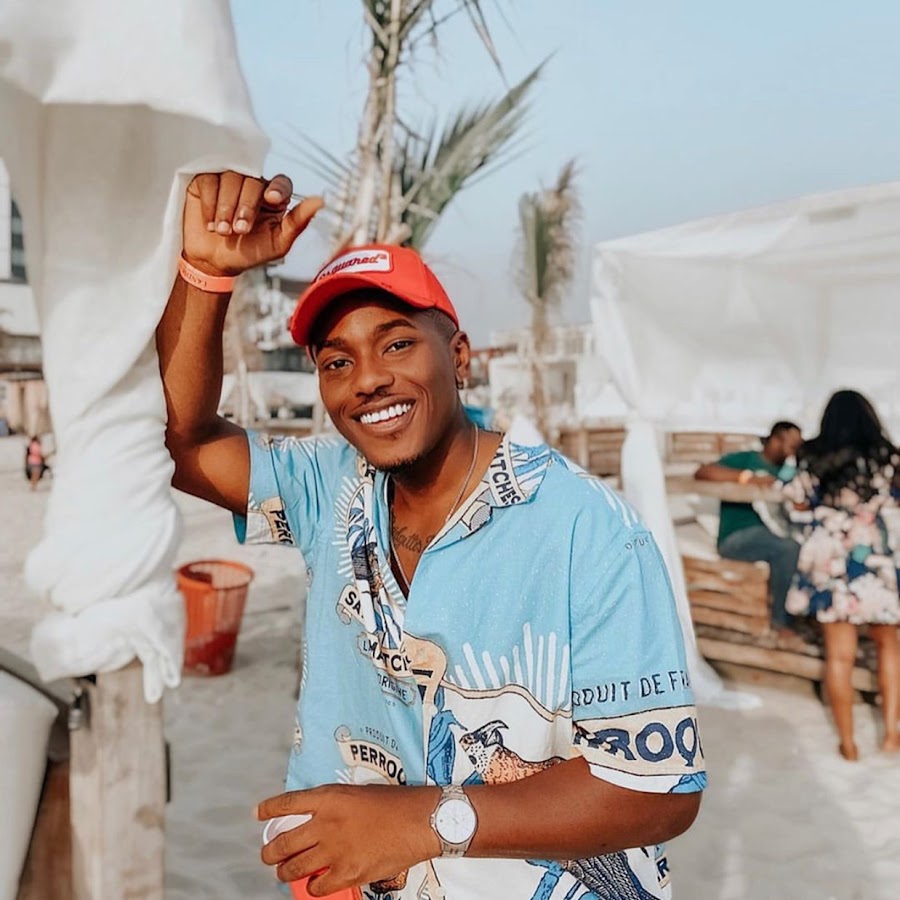influencer profile picture