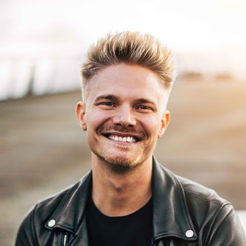 influencer profile picture