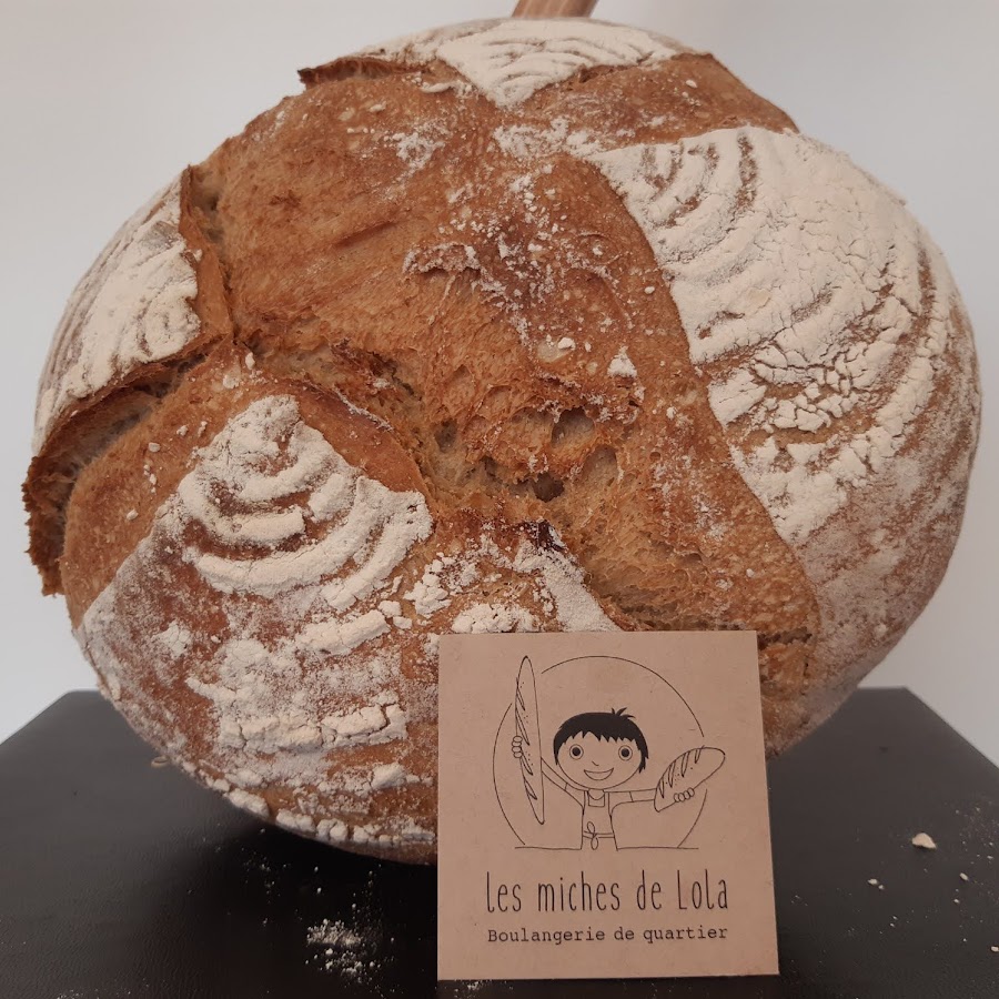 Les Miches de Lola Boulangerie - YouTube