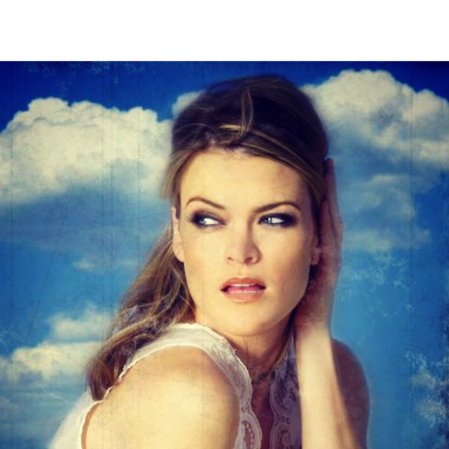 Missi Pyle - YouTube