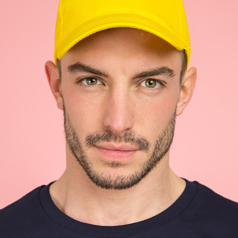 influencer profile picture