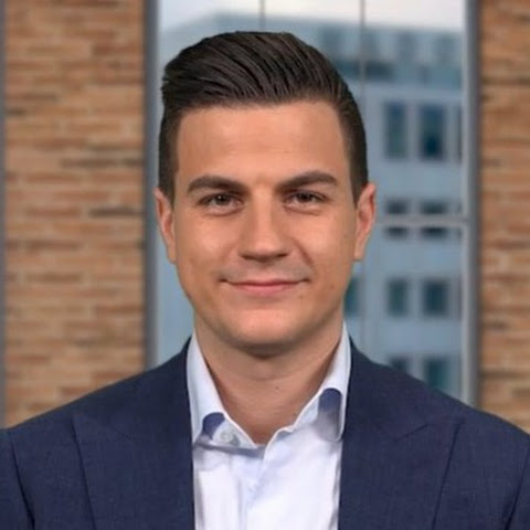 influencer profile picture