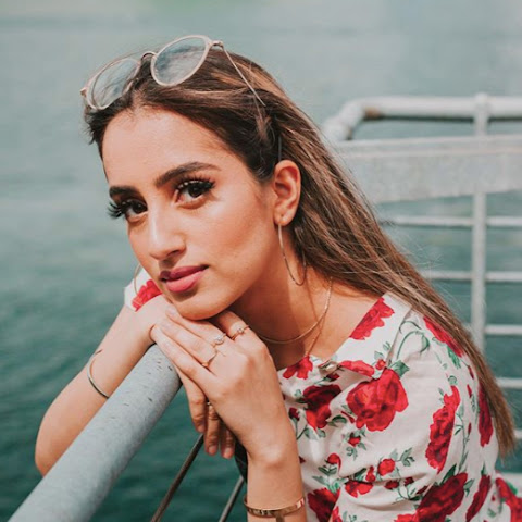 influencer profile picture