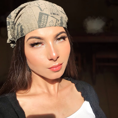 influencer profile picture