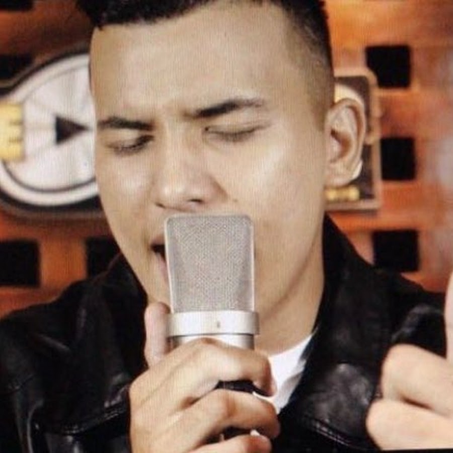 J nior farra youtube