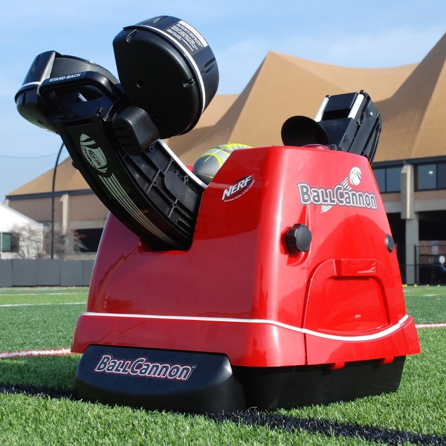 Ball Cannon - Recreational Football Throwing Machine
