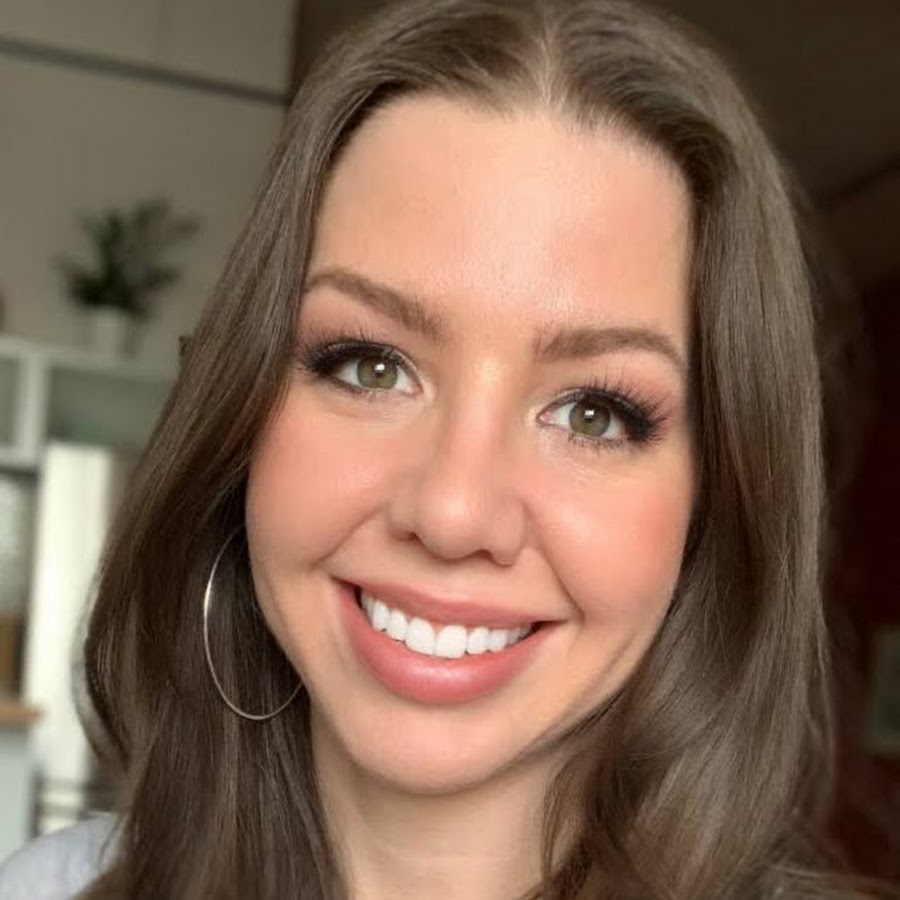 influencer profile picture