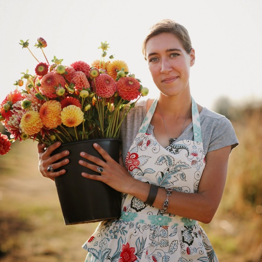 Zinnia Little Flower Girl – Floret Flower Farm