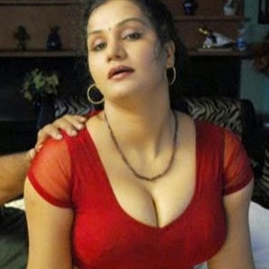 Sexy Bhabhi Hot Aunty - YouTube