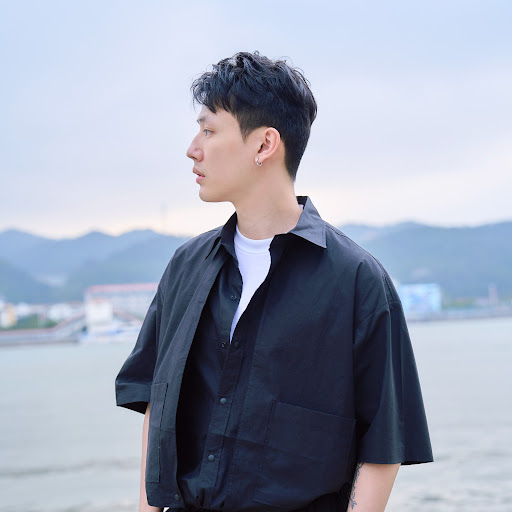 UCiNIyRo9QmqeTVFkl2gG-5w