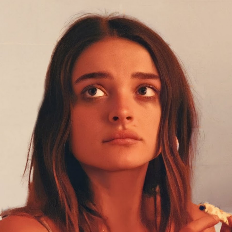 influencer profile picture