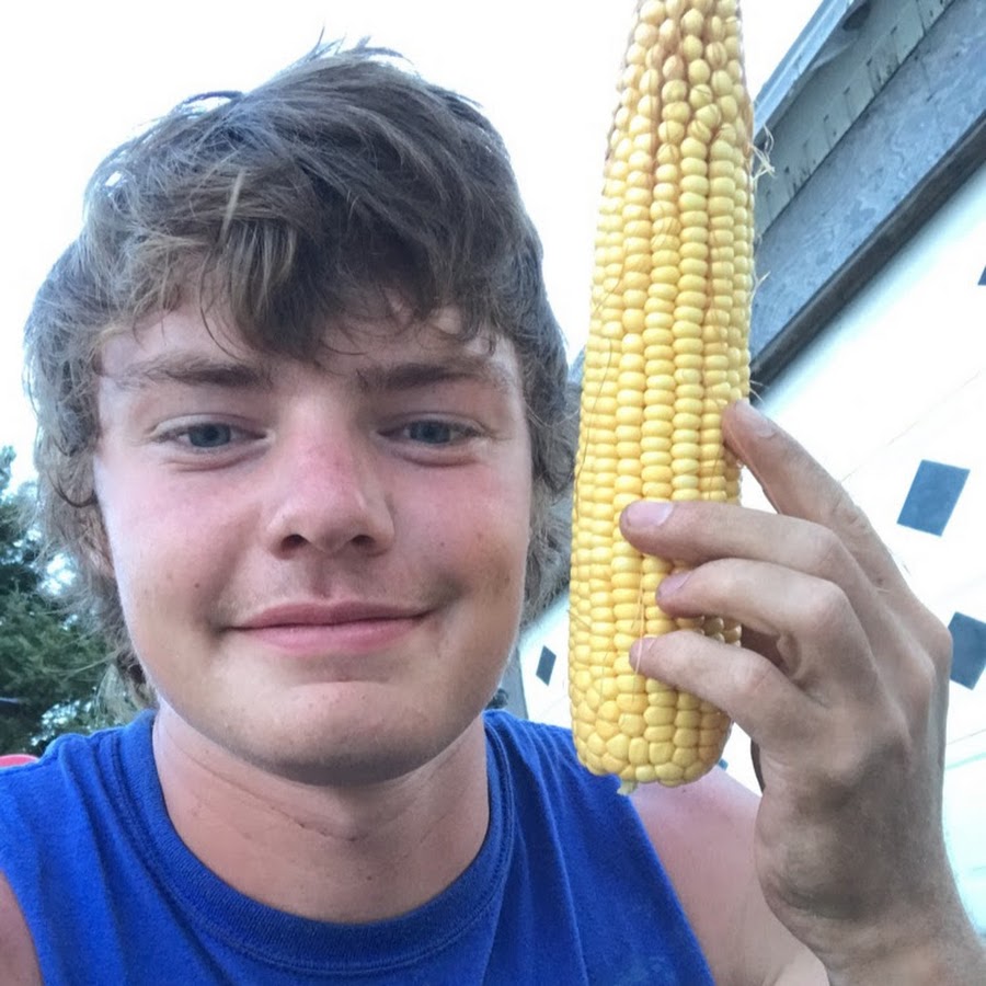 Cole The Cornstar @ColeTheCornstar