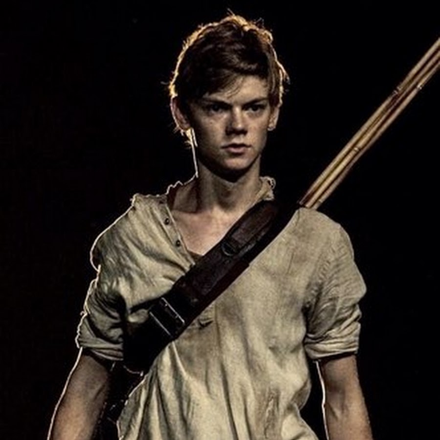 Thomas Brodie Sangster - YouTube 