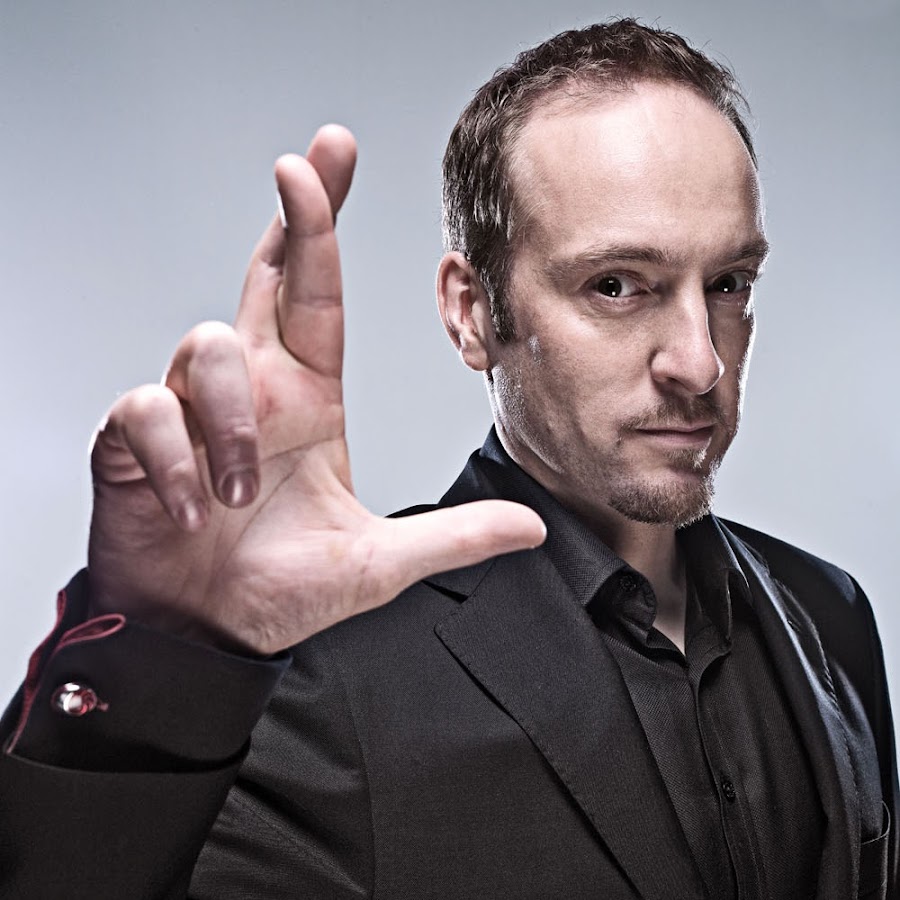 Derren Brown @OfficialDerrenBrown