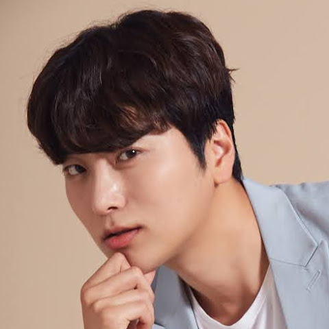 influencer profile picture