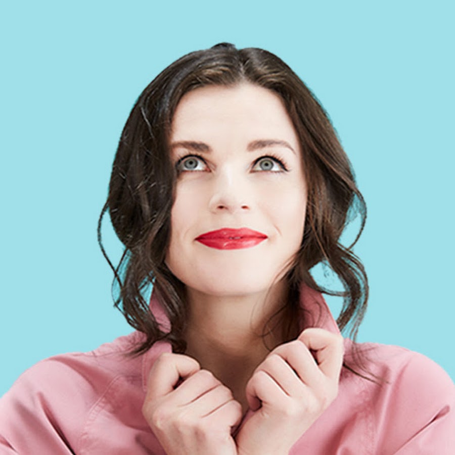 Aisling Bea - YouTube