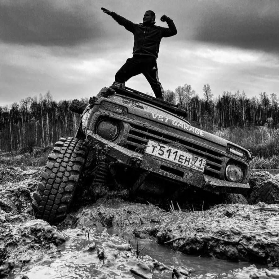 Внедорожник в грязи. Внедорожники в грязи цветные. Black Cactus Offroad. Нива камуфляж.