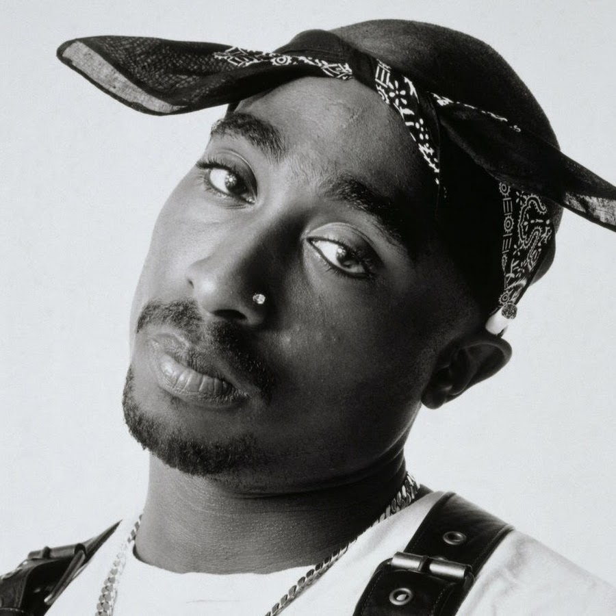 2 пак лучший. 2pac рэпер. Тупак Шакур в бандане. 2pac в бандане. Тупак Амару Шакур.