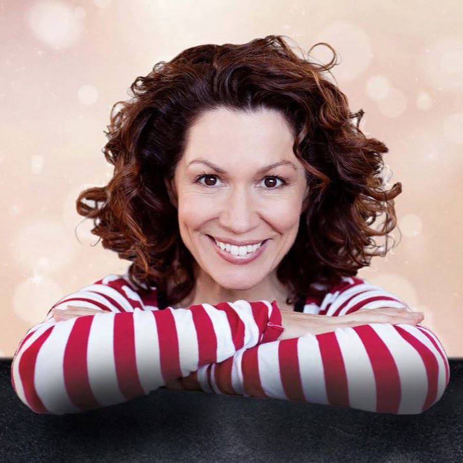 Kitty Flanagan @KittyFlanaganOfficial