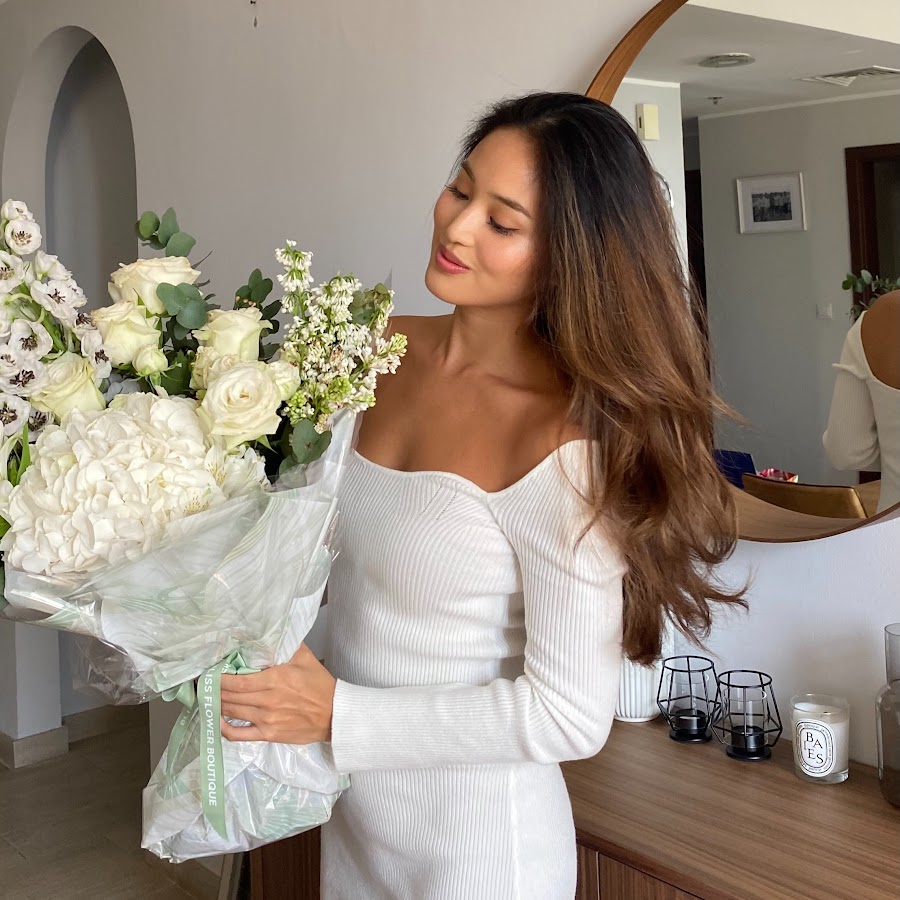 influencer profile picture