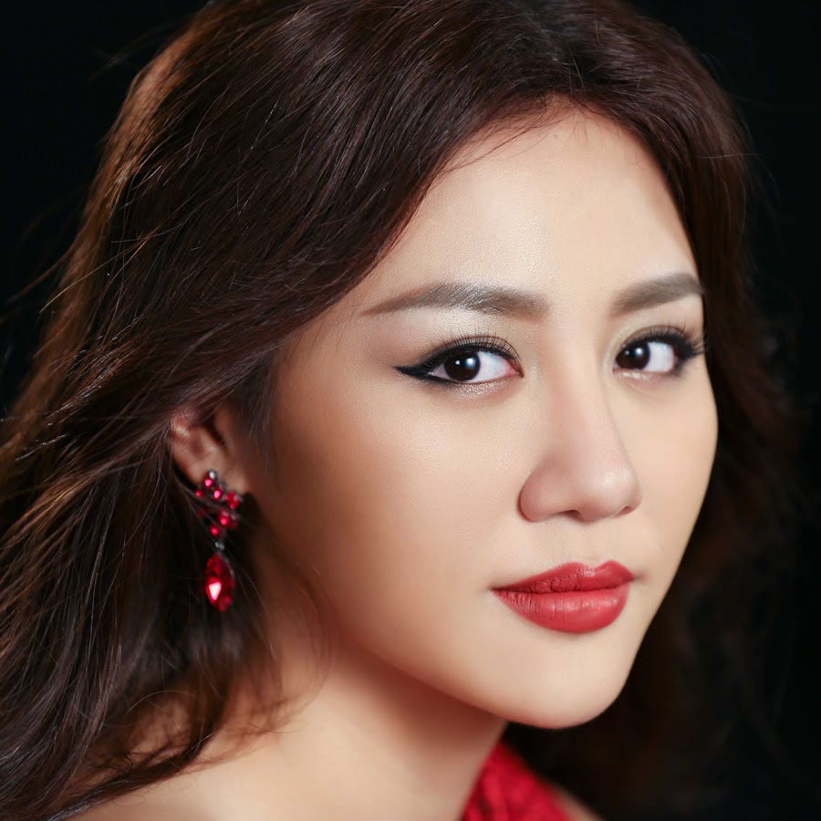Văn Mai Hương Official
