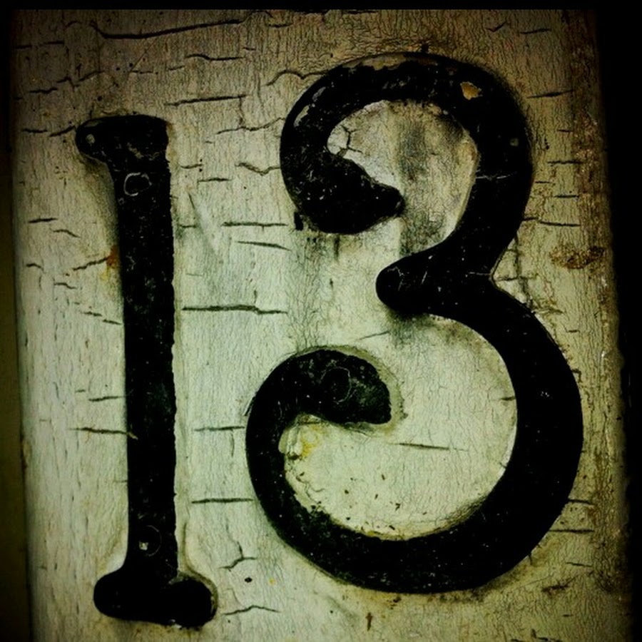 Пятница 1 число. Цифра 13. Страшные цифры. Красивая цифра 13. Красивое число 13.