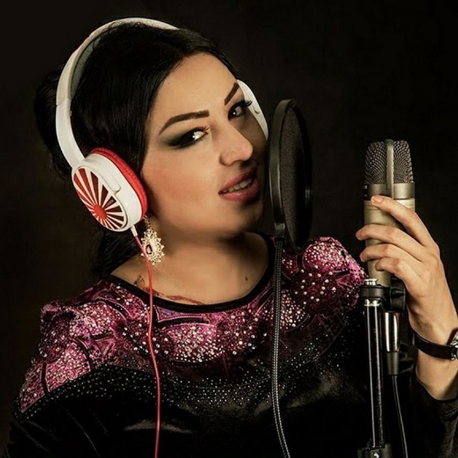Новая песня таджикская. Фариштаи Фурайдон. Иранские Певцы 2021. Таджикские музыкальные. Интизори мекашам.