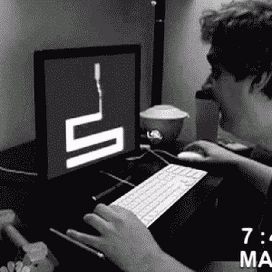 Файл pptx. Файл bars gif был выложен в интернете. Ноутбук gif. Как сделать гиф в лайке. Интересные гифки в инстаграм.