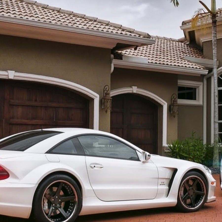 White sl65 AMG