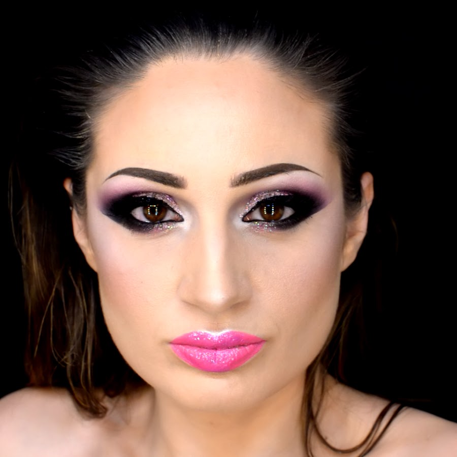 Victoria Fashionland on X: Maquillaje con cremacolor, sombra