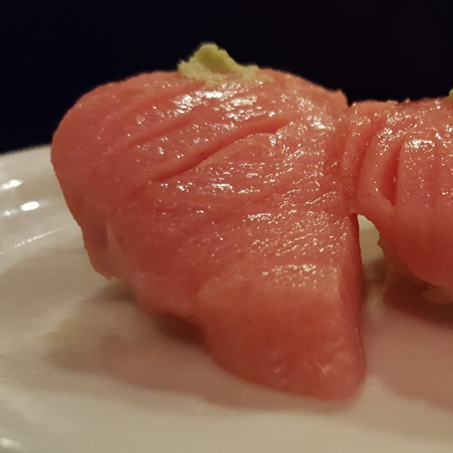Sushi by kunihiro