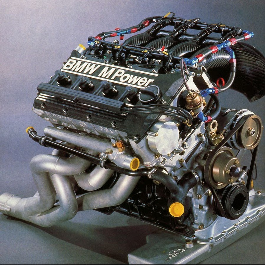 Двс м купить. Мотор BMW m3. Двигатель BMW s14b25. Мотор BMW s14 m Power. BMW m10 v12.