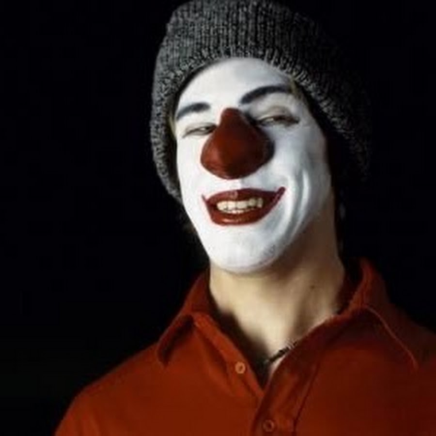 Uno clown