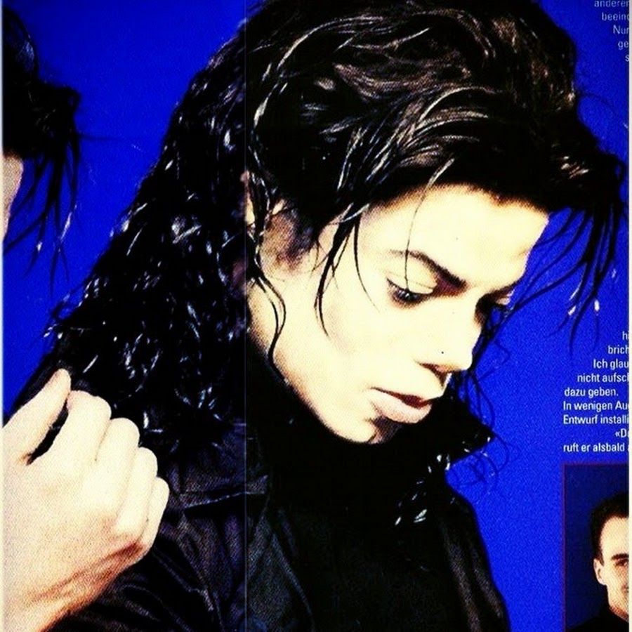 Michael jackson stranger. Michael Jackson stranger in Moscow 1996. Michael Jackson in Moscow 1996.