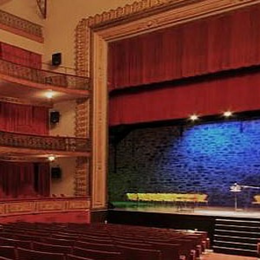 HISTORIA DE UNA ESCALERA. Consorcio Gran Teatro de Cáceres