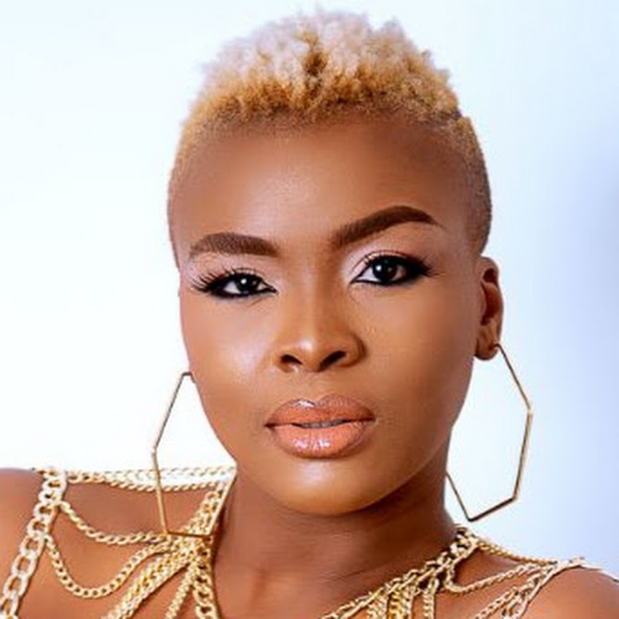 QueenDarleen - YouTube