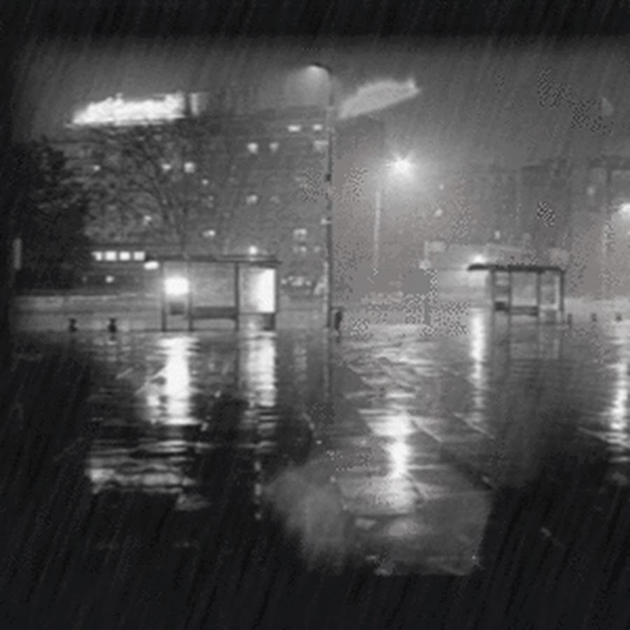 Ночь ледяная рябь канала. Дождь. Дождливая ночь. Дождь ночью. Дождливый город.