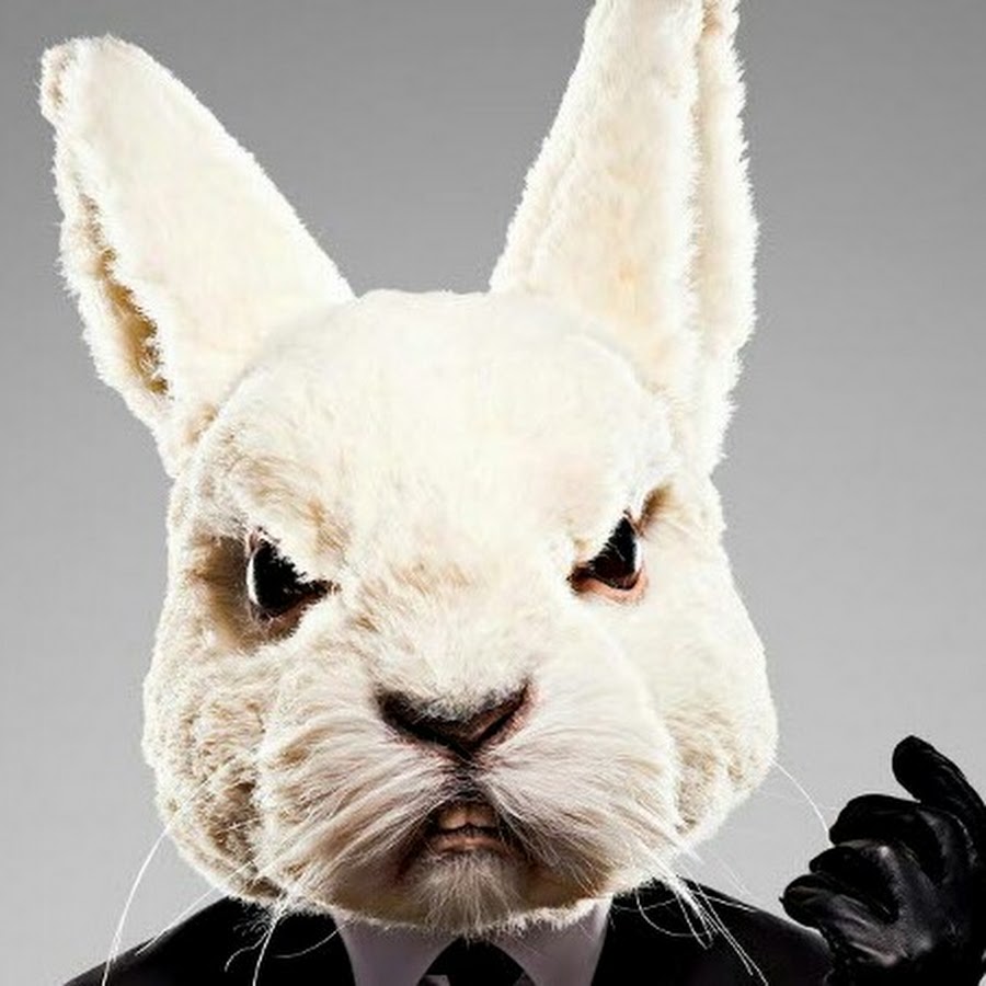 Качка зайце. Злой белый кролик.
