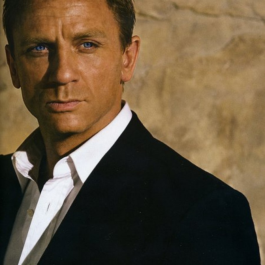 Кто снимался бондом. Дэниел Крейг. Джеймс Бонд. James Bond Daniel Craig. Дэниел Крейг казино рояль.