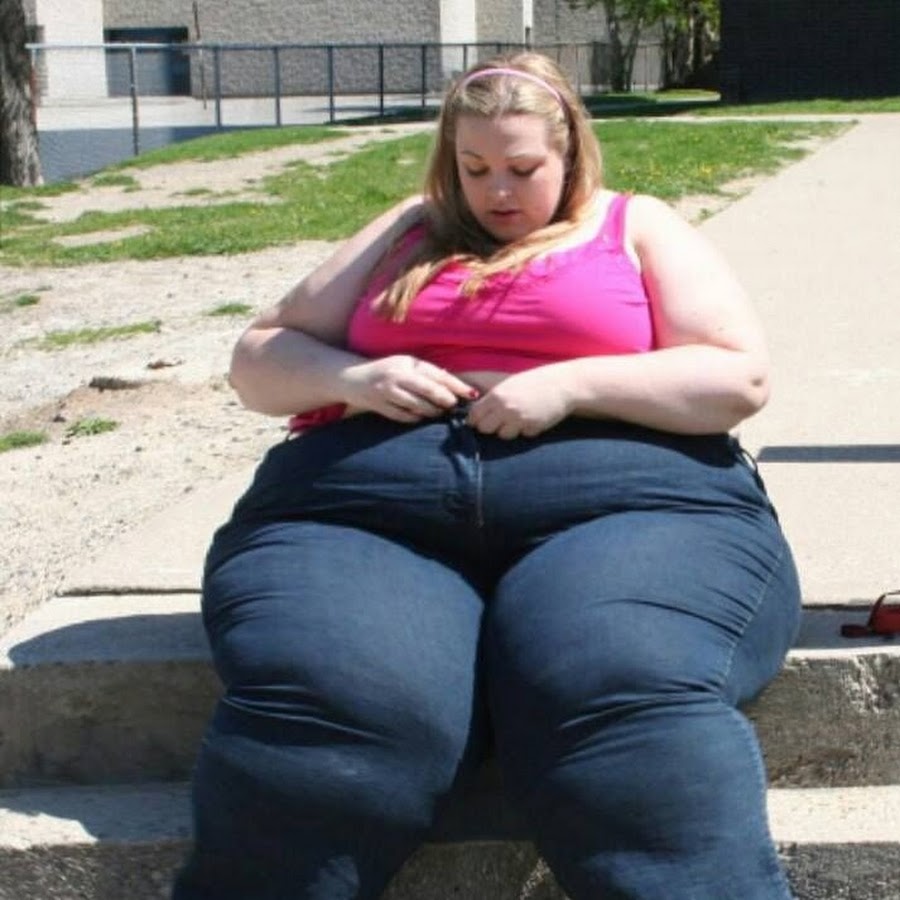 Ssbbw большая. Большая толстая девушка. Гигантские жирные девушки.