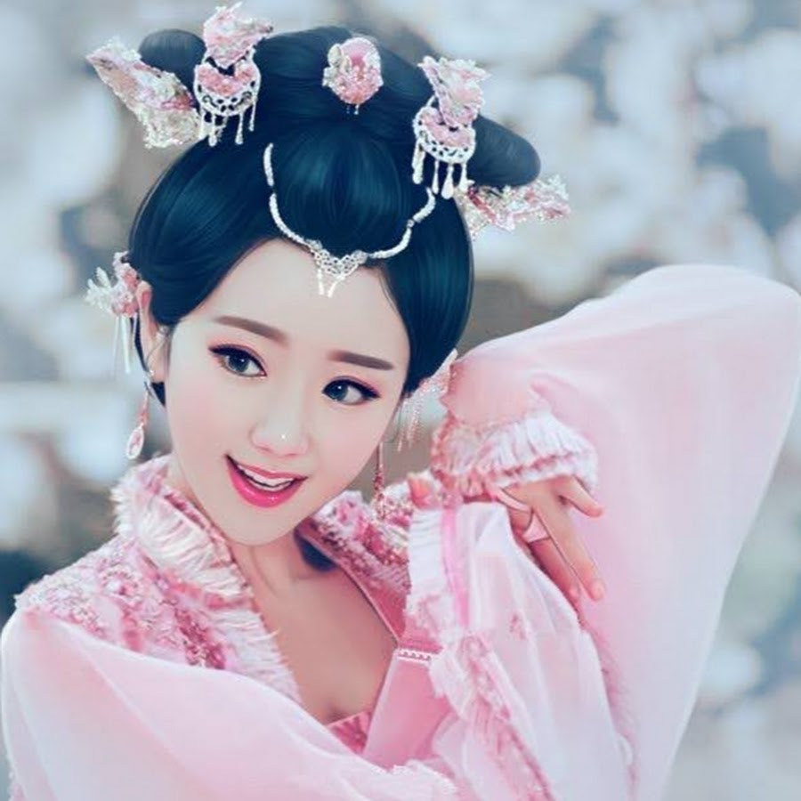 Китайские принцессы. Принцесса Китая. Китайские рицесы. Японская принцесса. Китайские прически Ханьфу.