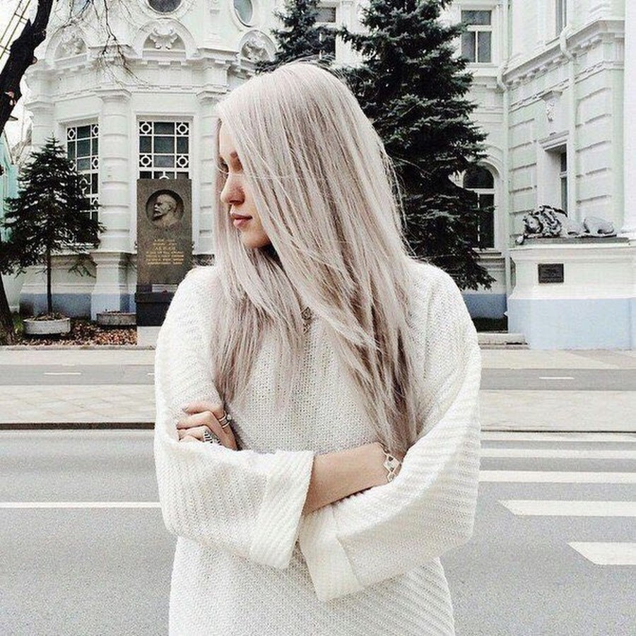 White blonde. Длинные белые волосы. Шикарные длинные белые волосы. Девушка с длинными белыми волосами. Волосы длинные светлые белые.