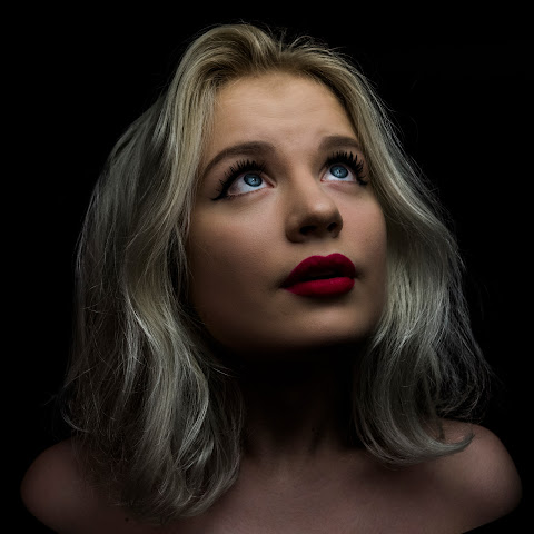 influencer profile picture